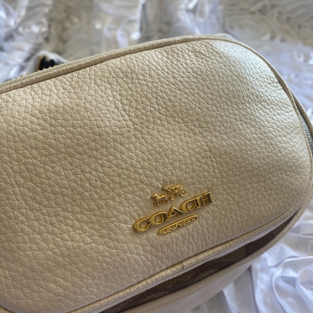 Coach  Belt Bag In Signature Canvas